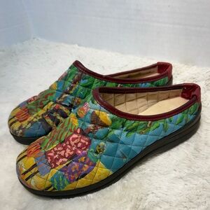 ICON ART slip-on “Island Themed” painted & quilted leather clogs size 6.5